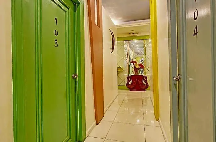 Collection O Vip Suites, Near Pnr Pasay Evangelista, Makati 3*