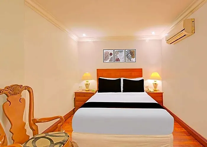 Collection O Vip Suites, Near Pnr Pasay Evangelista, Makati Hotel 3*