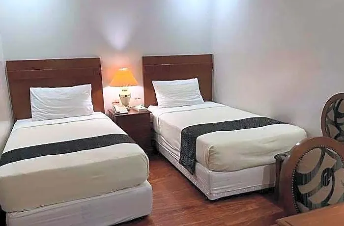 Hotel Collection O Vip Suites, Near Pnr Pasay Evangelista, Makati 3*